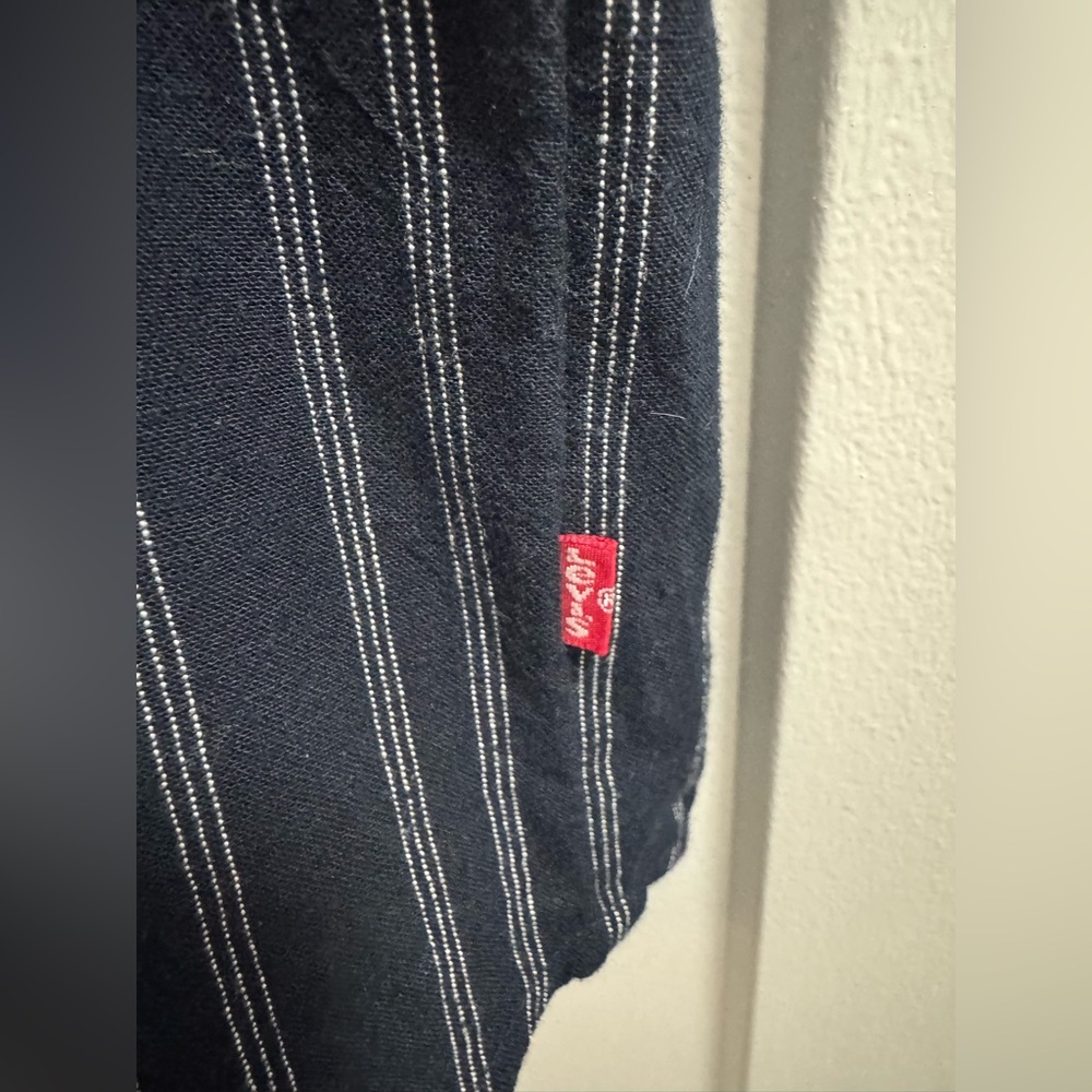 Levi's Button Down Shirt - Picture 3 of 7